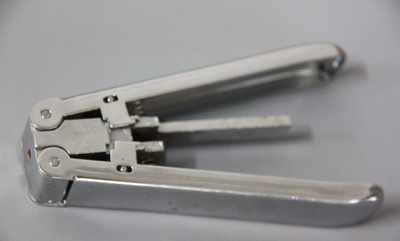 铝合金光纤剥线钳 通讯设备维护的高效工具